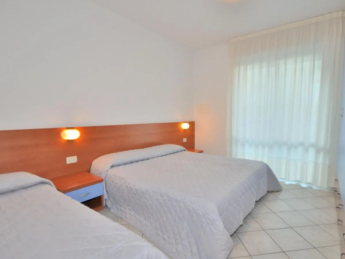 Apartment In Bibione Spiaggia With Communal Pool Ιταλία
